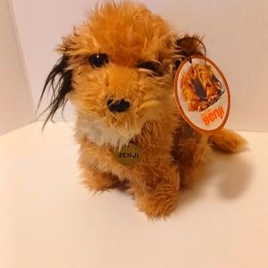 USED 1979 VINTAGE BENJI PLUSH DOG WITH COLLAR AND ORIGINAL TAG